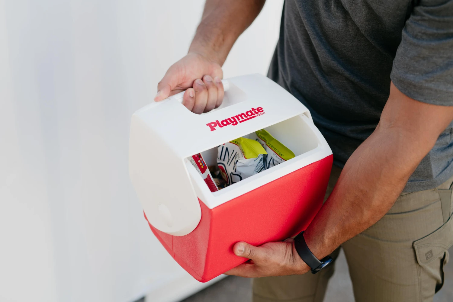 IGLOO Playmate Pal Cooler Red 7 IGLOO Playmate Pal Cooler Red - Image 5