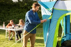 Coleman Castle Pines 4 BlackOut Tent 15 Coleman Castle Pines 4 BlackOut Tent -Outdoor Camping Shop k778b40b570c8aa1328ae91864393a1a7